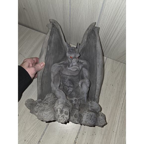 Vtg 1995 Rubies Foam Latex Gargoyle Halloween Decor Red Eyes Skulls Gothic 12" - Picture 7 of 8